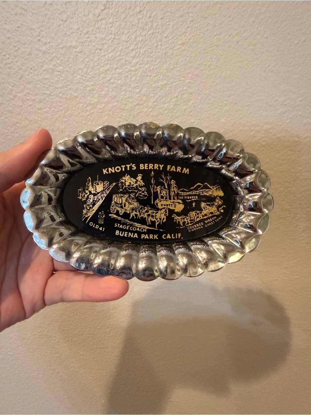 Vintage Knott’s Berry Farm Souvenir Trinket Dish Pin Tray Ghost Town Buena Park
